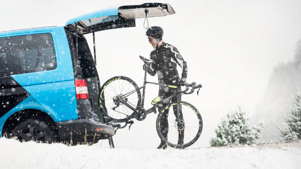 Каране на колело на сняг – всичко, което трябва да знаеш