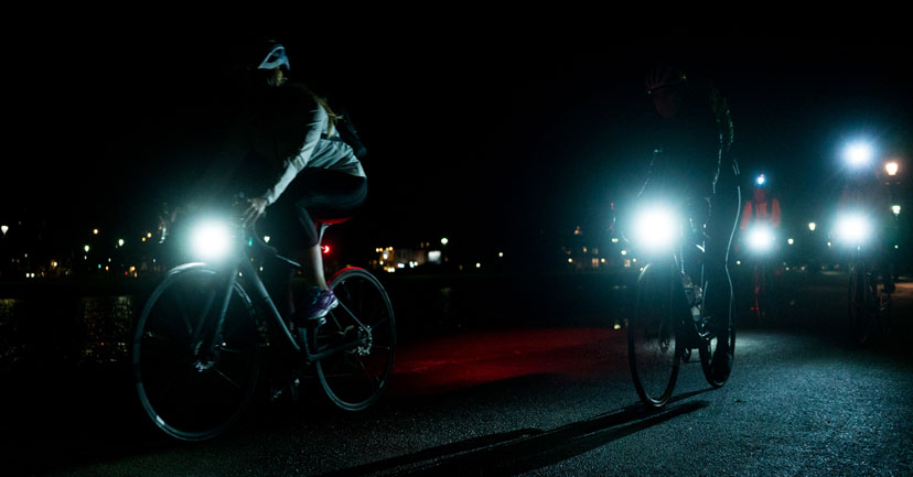Защо велосветлините са толкова важни за безопасността